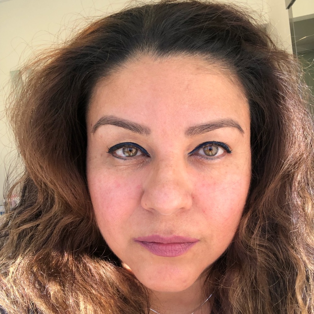 Meet your Posher, Ana